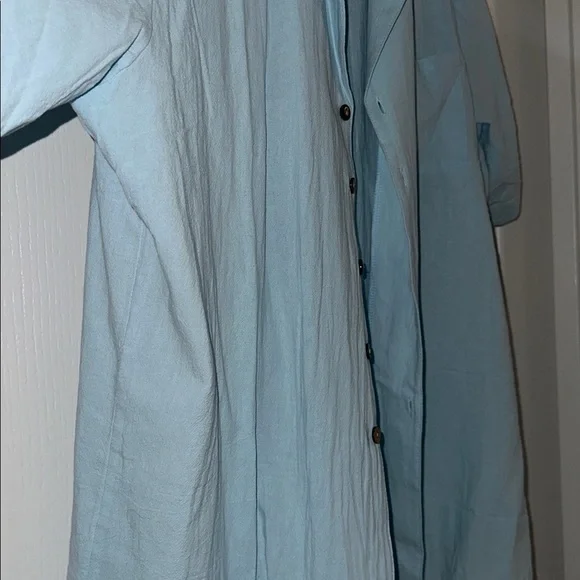 Men’s Light Blue Button-Up Shirt size XL - Picture 3 of 7